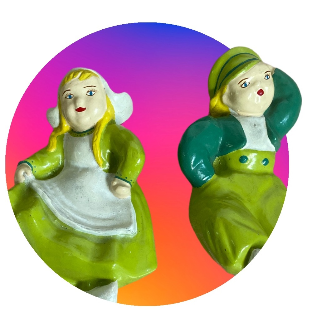 Vintage Swedish couple chalk ware